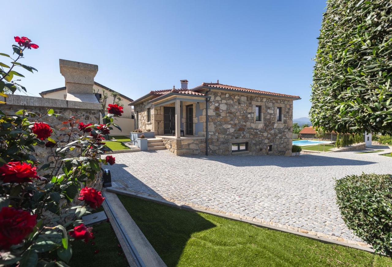 הוילה וילה נובה דה סרביירה O Cervo Charm House מראה חיצוני תמונה
