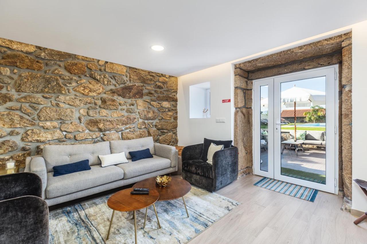 הוילה וילה נובה דה סרביירה O Cervo Charm House מראה חיצוני תמונה