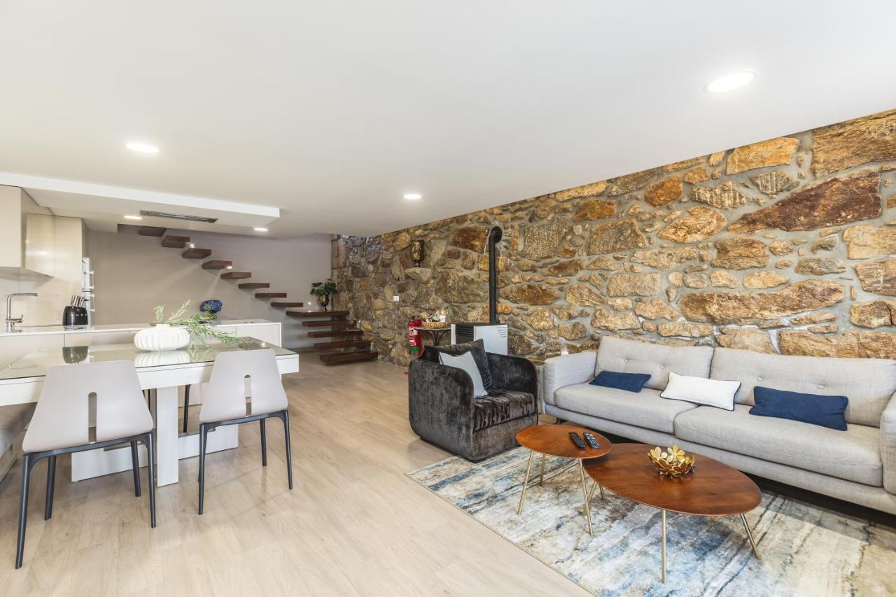 הוילה וילה נובה דה סרביירה O Cervo Charm House מראה חיצוני תמונה